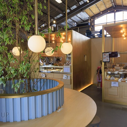 株式会社SANYO-CYP studioUPが撮影した「店舗取材」の写真