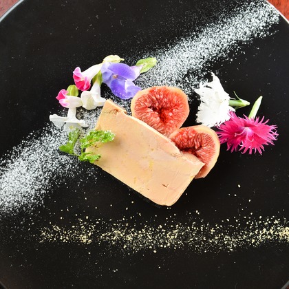 岩川芳信が撮影したウェディングや家族、ビジネスの写真