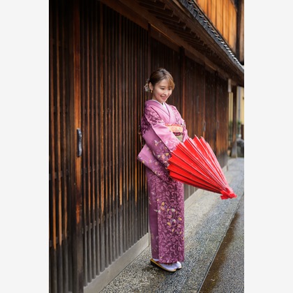 この写真は、出張撮影(家族写真(キッズ,ベビーフォト))のアルバム「金沢散策」にある写真の1枚で、家族写真(キッズ,ベビーフォト)などが写っています。<br>「金沢散策」では他にも:albumPhotoCount枚の家族写真を見ることができます。撮影者はアート工房です。カメラマンのプロフィールページで、家族写真(キッズ,ベビーフォト)撮影の口コミやおすすめコメントを見ることができます。
