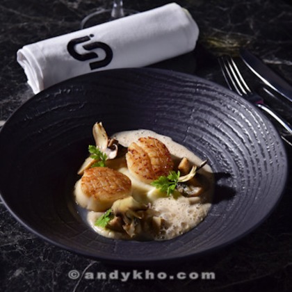 Andy Khoが撮影した「サパークラブフードメニュー」の写真