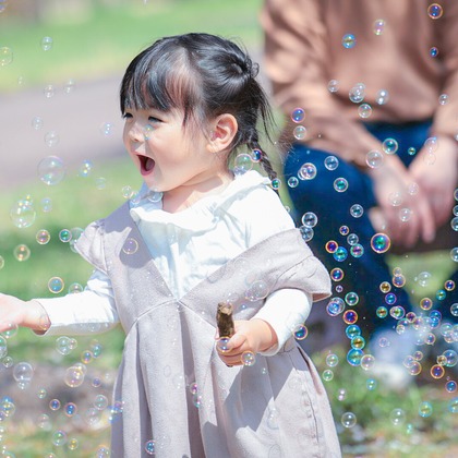 関根麻砂也が撮影したウェディングや家族、ビジネスの写真