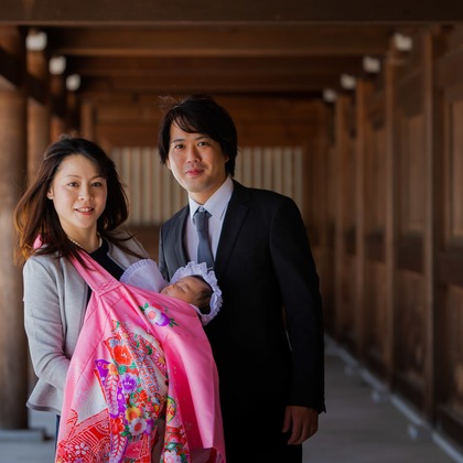 Right-Light (菅 正輝)が出張撮影した統一, 顔, チームなどが写った「お宮参り」の家族写真