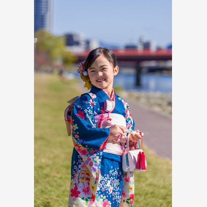 waka photoが出張撮影した自然の中の人々, 植物学, 植物が写った七五三フォトの写真