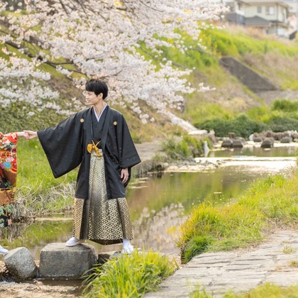 Photo of Kyoto　Prewedding photo with cherryblossom taken by saruco(Hisashi Iwasaki)