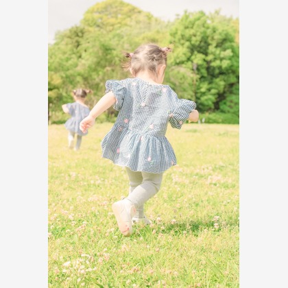 ゆのみふぉとが出張撮影した自然の中の人々, 子供たち, 家族写真が写った家族写真の出張撮影の写真