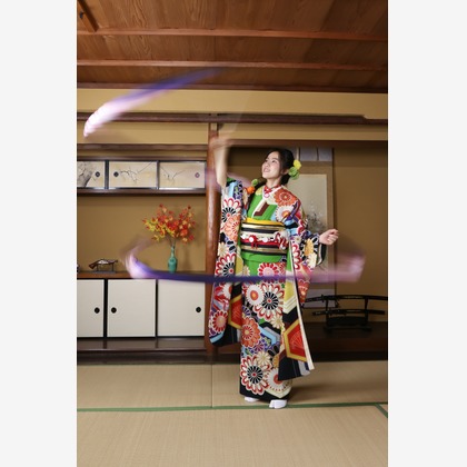 スマイルハンターが出張撮影した家族写真(キッズ,ベビーフォト)などが写った「成人式フォト」の家族写真