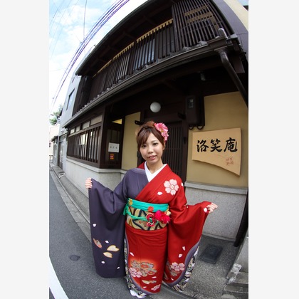 スマイルハンターが出張撮影した家族写真(キッズ,ベビーフォト)などが写った「成人式フォト」の家族写真