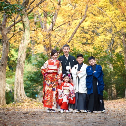 ProPhotos Japanが出張撮影した家族旅行, 七五三衣装, 秋が写った家族写真の出張撮影の写真