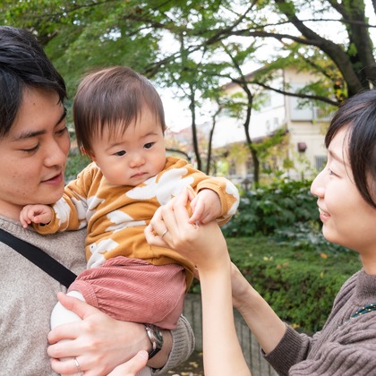 山中菜摘が出張撮影した「ファミリーフォト」の家族写真