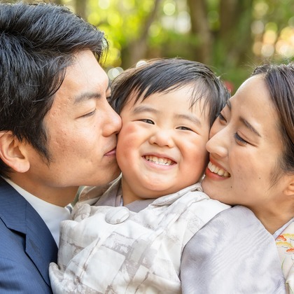 中村雅樹が出張撮影したジェスチャー, 記念写真, お宮参りが写った七五三フォトの写真