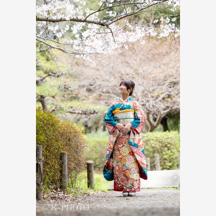 大森光太郎・K-PHOTOが出張撮影したYokohama Ukai-Tei, バトリョハウス, スポーツ会場などが写った「成人式撮影」の家族写真