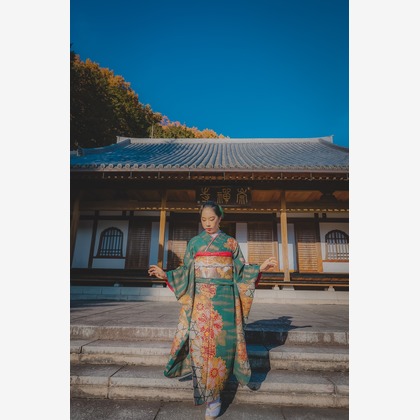 株式会社Neo-Smile 「locationbreeze」高橋 徹が出張撮影した臨江裁判所, Tooruokisan Zuigan Temple, フィクスチャなどが写った「記念写真」の家族写真