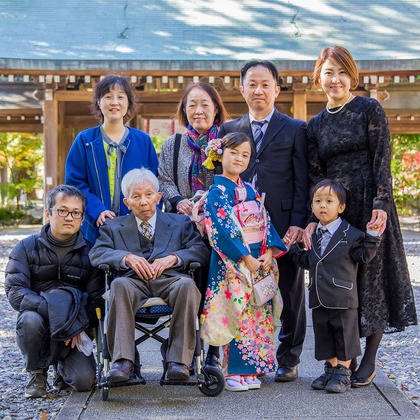 waka photoが出張撮影した自然の中の人々, 植物学, 植物が写った七五三フォトの写真
