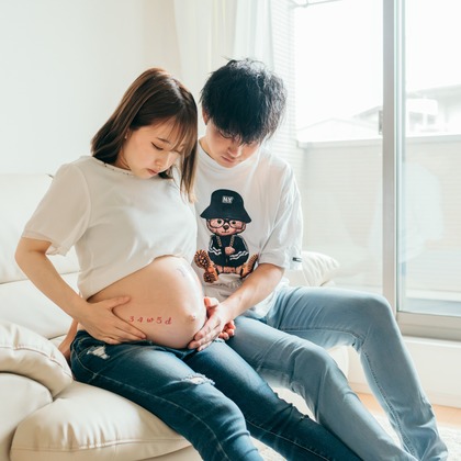 Photo Design CRIEが出張撮影した「マタニティ・ニューボーン」の家族写真