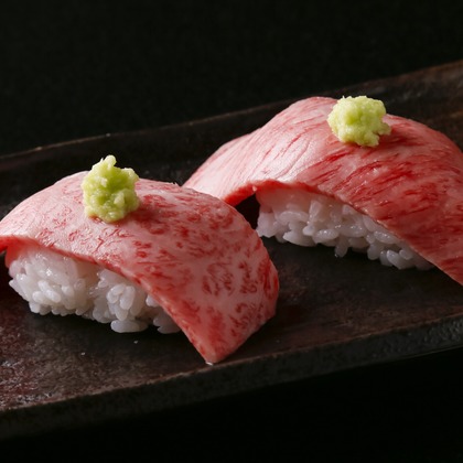 クマが撮影したウェディングや家族、ビジネスの写真