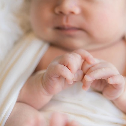 隈元智子が撮影したニューボーンフォトの写真