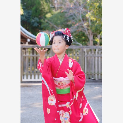 高夏写真店が出張撮影した「七五三の撮影」の家族写真