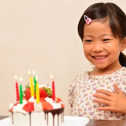 CREATIVE HOUSEが出張撮影した「バースデーフォト」の家族写真