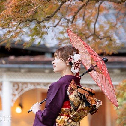 大森光太郎・K-PHOTOが出張撮影したYokohama Ukai-Tei, バトリョハウス, スポーツ会場などが写った「成人式撮影」の家族写真