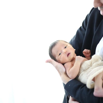 出張撮影HUG TIMEが撮影したニューボーンフォトの写真