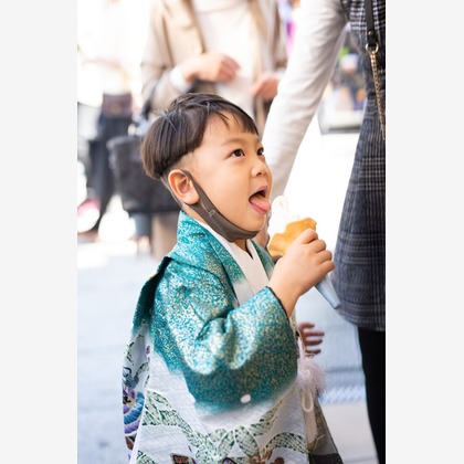 Takushi Yamamoto Photo Officeが出張撮影した「ポートレート」の家族写真