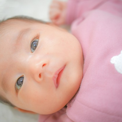 この写真は、出張撮影(家族写真(キッズ,ベビーフォト))のアルバム「子供の写真」にある写真の1枚で、家族写真(キッズ,ベビーフォト)などが写っています。<br>「子供の写真」では他にも:albumPhotoCount枚の家族写真を見ることができます。撮影者は藤谷香菜子です。カメラマンのプロフィールページで、家族写真(キッズ,ベビーフォト)撮影の口コミやおすすめコメントを見ることができます。