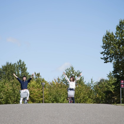 Happy with Photosが出張撮影した「アニバーサリーフォト(結婚記念日)＠札幌市・モエレ沼公園」の家族写真