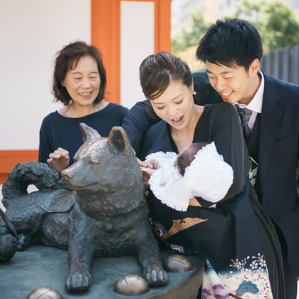 植村由理が出張撮影した「お宮参り　＠水天宮」の家族写真