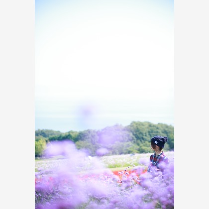この写真は、出張撮影(家族写真(キッズ,ベビーフォト))のアルバム「人物（ファミリー）」にある写真の1枚で、家族写真(キッズ,ベビーフォト)などが写っています。<br>「人物（ファミリー）」では他にも:albumPhotoCount枚の家族写真を見ることができます。撮影者はk.uemuraです。カメラマンのプロフィールページで、家族写真(キッズ,ベビーフォト)撮影の口コミやおすすめコメントを見ることができます。