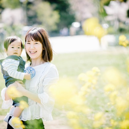 アトリエ　エピカ/清水　一哉が出張撮影した植物, 感情, レクリエーションなどが写った「桜フォト」の家族写真