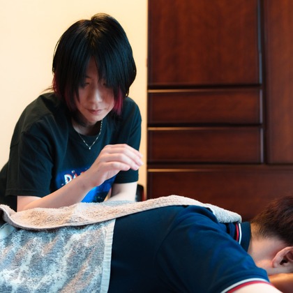 遠藤雄介・JEADO Worksが撮影した「整体師などの施術の撮影」の写真