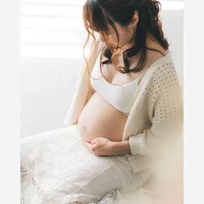 橋本くるみが出張撮影したジョイント, ショルダー, 繊維が写ったマタニティフォトの写真