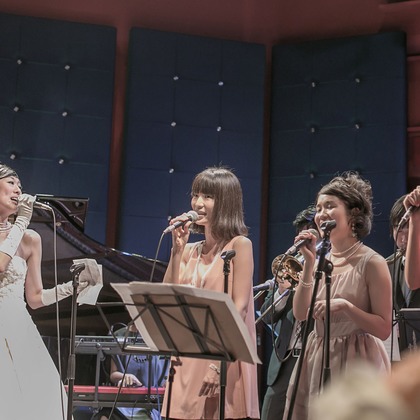 Photo of :albumName taken by 2 of us photography