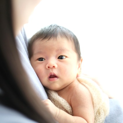 出張撮影HUG TIMEが撮影したニューボーンフォトの写真