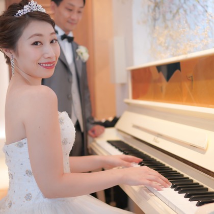 Engagement Photography/Location Photo Shoot/Studio Shoot/Wedding Day Photography/After-party Photo Shoot/Honeymoon Photo Shoot Photos taken by PHOTO 104