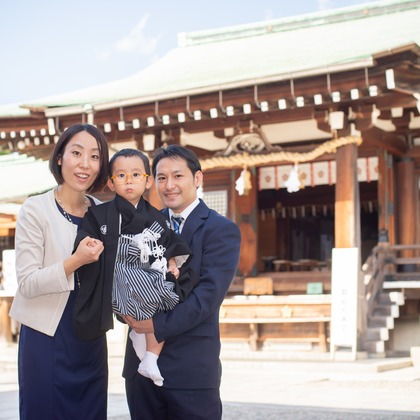 竹部 祐樹が出張撮影した防府天満宮, 足首, 人間の足などが写った「七五三＠防府天満宮」の家族写真