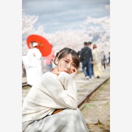 この写真は、出張撮影(家族写真(キッズ,ベビーフォト))のアルバム「ポートレート」にある写真の1枚で、家族写真(キッズ,ベビーフォト)などが写っています。<br>「ポートレート」では他にも:albumPhotoCount枚の家族写真を見ることができます。撮影者は古川拓人です。カメラマンのプロフィールページで、家族写真(キッズ,ベビーフォト)撮影の口コミやおすすめコメントを見ることができます。