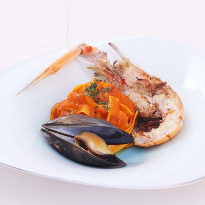 森安　照が撮影したウェディングや家族、ビジネスの写真