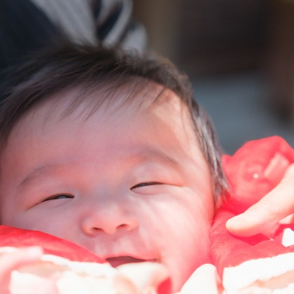 高夏写真店が出張撮影した「お宮参りの撮影」の家族写真