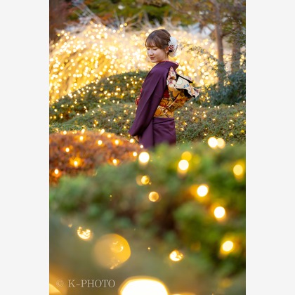 大森光太郎・K-PHOTOが出張撮影したYokohama Ukai-Tei, バトリョハウス, スポーツ会場などが写った「成人式撮影」の家族写真