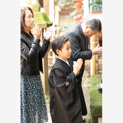 Takushi Yamamoto Photo Officeが出張撮影した「ポートレート」の家族写真