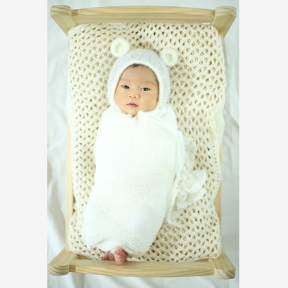 出張撮影HUG TIMEが撮影したニューボーンフォトの写真