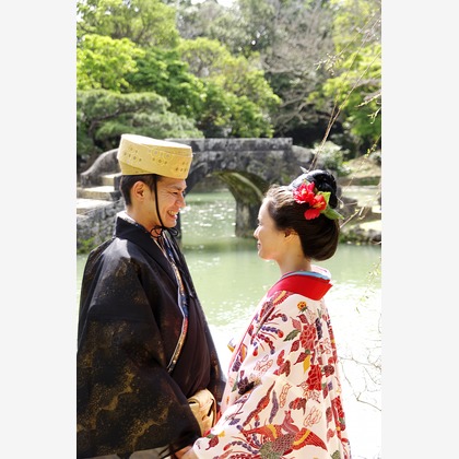 琉球幻想写真ウェディングフォト沖縄が撮影したウェディングや家族、ビジネスの写真