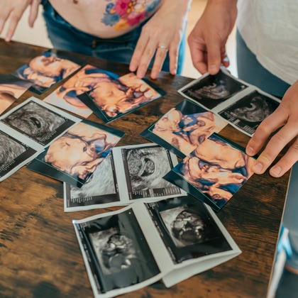 Photo Design CRIEが出張撮影した「マタニティ・ニューボーン」の家族写真