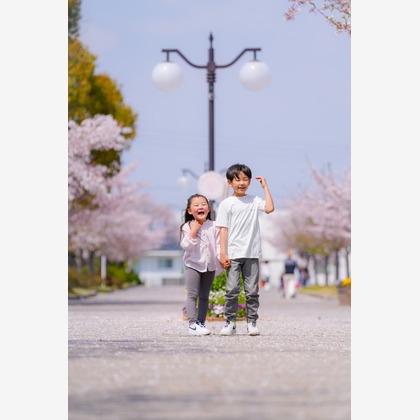 秋山諒輔が撮影したウェディングや家族、ビジネスの写真