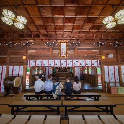 竹部 祐樹が出張撮影した誕生, 慰め, パーティーなどが写った「お宮参り＠唐津神社」の家族写真