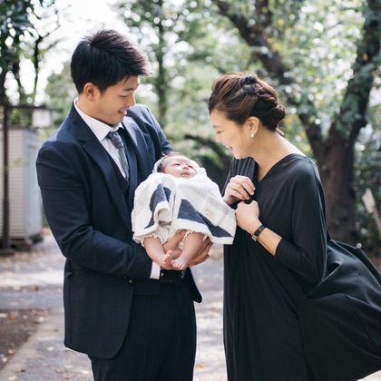 植村由理が出張撮影した「お宮参り　＠水天宮」の家族写真