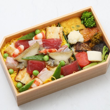 森安　照が撮影したウェディングや家族、ビジネスの写真