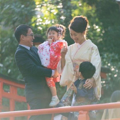 MALVA Photographyが出張撮影した赤ちゃん・幼児服, 慰め, ニューボーンフォト(新生児写真)が写った七五三フォトの写真