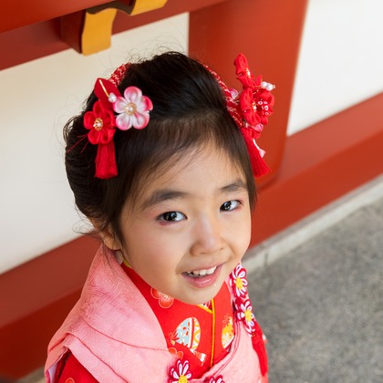 K Graphicsが出張撮影した「3歳女の子の七五三撮影」の家族写真